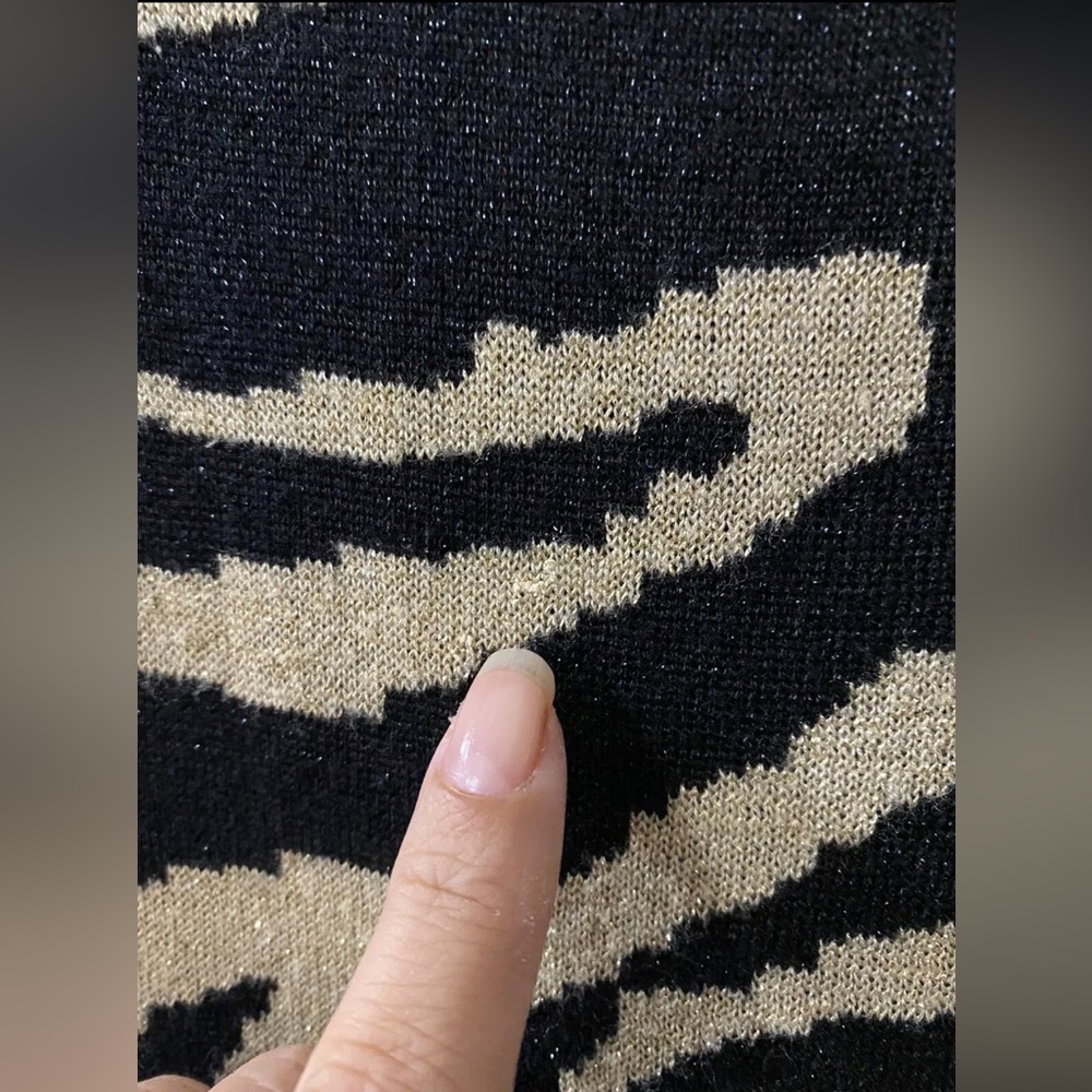 Cache Top Size Small. - image 4